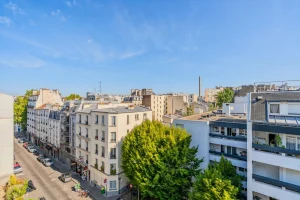 TRES GRAND 1 PIECE AU DERNIER ETAGE D UN IMMEUBLE CONTEMPORAIN 7 large